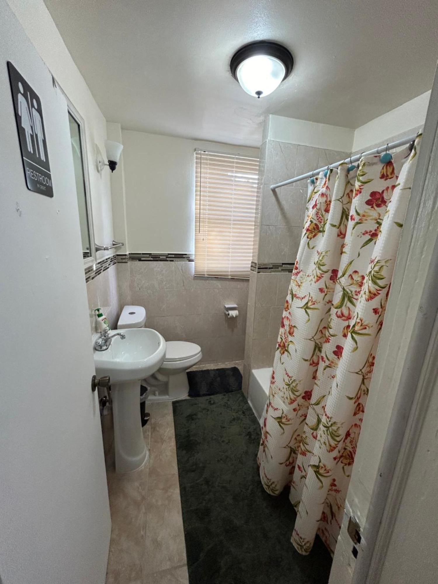 2F4-Chelsea Suites In-Unit Washer Dryer And Tv Newark Exterior photo